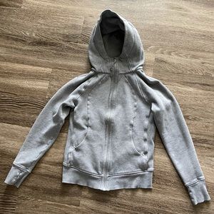 Women’s size 6 Scuba hoodie Lululemon